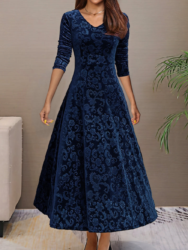 Justyna | Elegancka sukienka z aksamitnego materiału