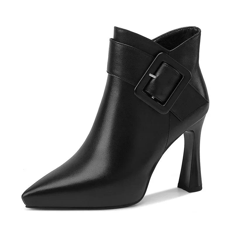 Natalia | Eleganckie botki z klamrą