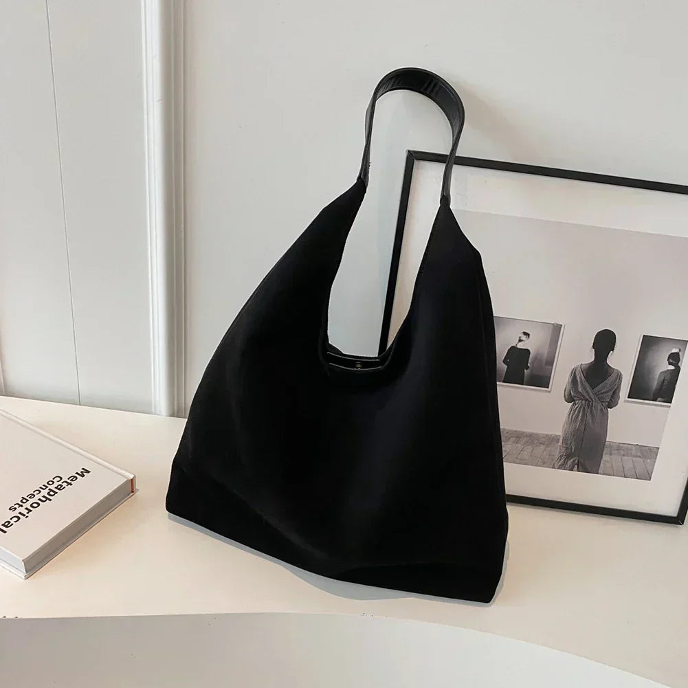 Freja™ – Elegancka, miękka torebka na ramię w zamszowym stylu