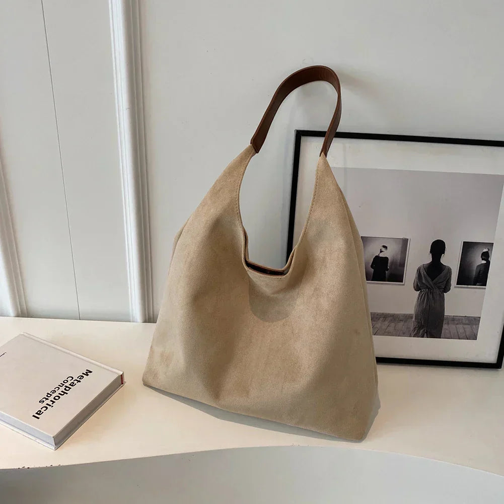Freja™ – Elegancka, miękka torebka na ramię w zamszowym stylu
