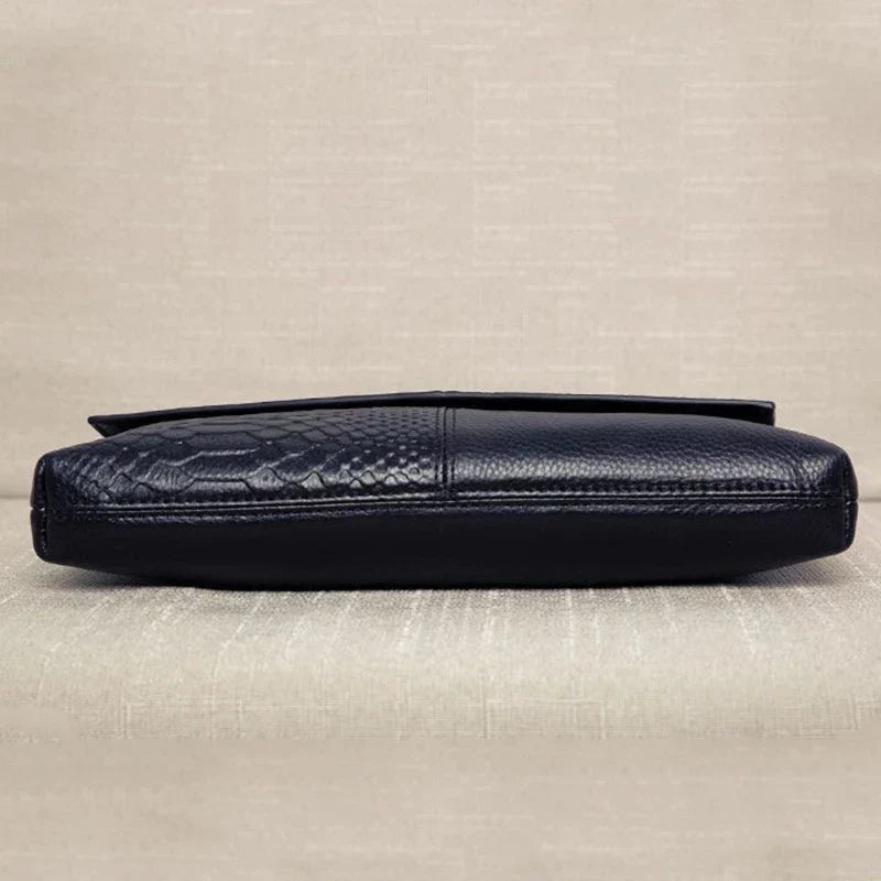 Celine™ - Elegancka czarna torebka o skórzanym wykończeniu