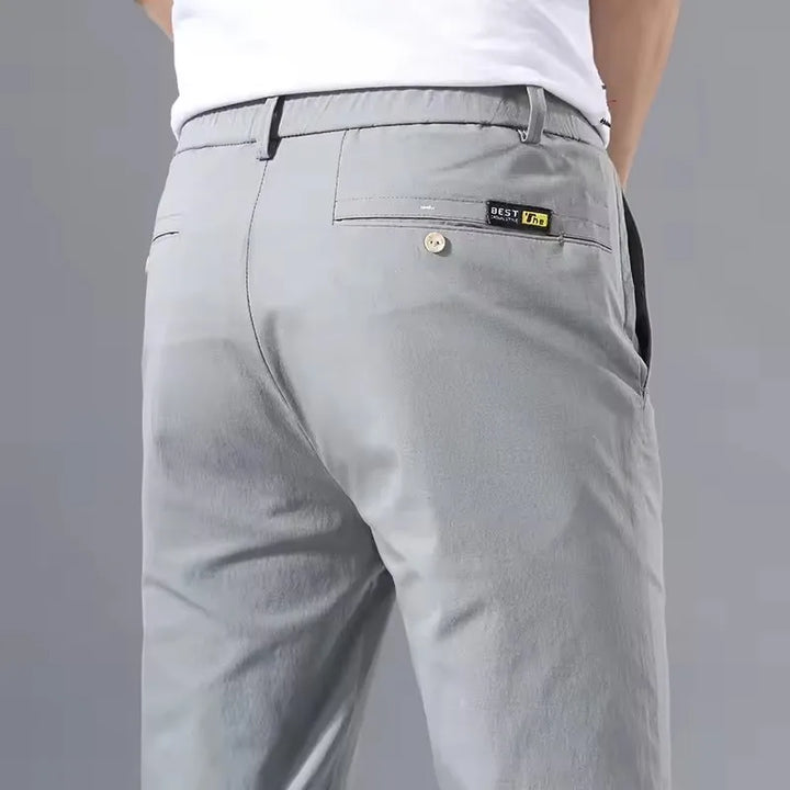 Męskie lekkie spodnie slim fit – oddychające, elastyczne i wygodne na co dzień