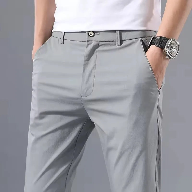 Męskie lekkie spodnie slim fit – oddychające, elastyczne i wygodne na co dzień