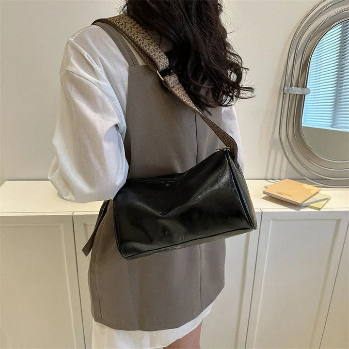 Trine™ | Vintage Skórzana Torebka Crossbody z Woven Paskiem Regulowanym