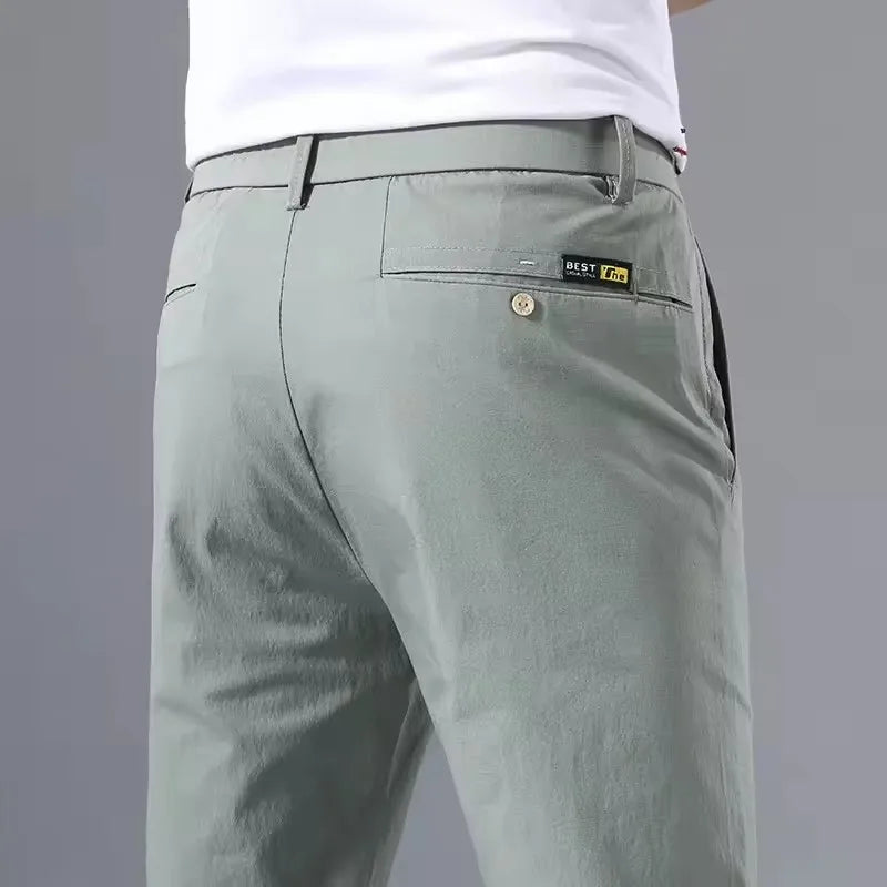 Męskie lekkie spodnie slim fit – oddychające, elastyczne i wygodne na co dzień