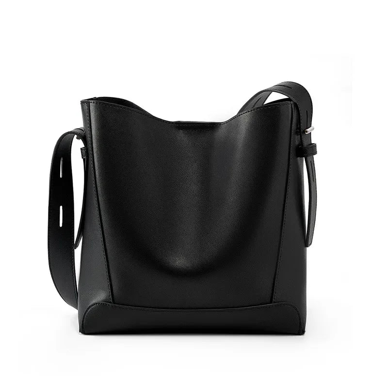 Tine™ – Stylowa torebka na ramię w piaskowym kolorze z paskowym uchwytem
