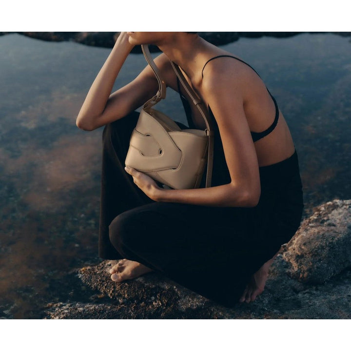 Eliza™ | Vera